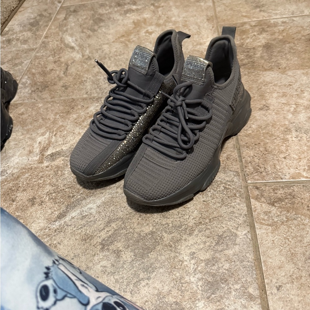Stylish Gray Steve Madden Sneakers